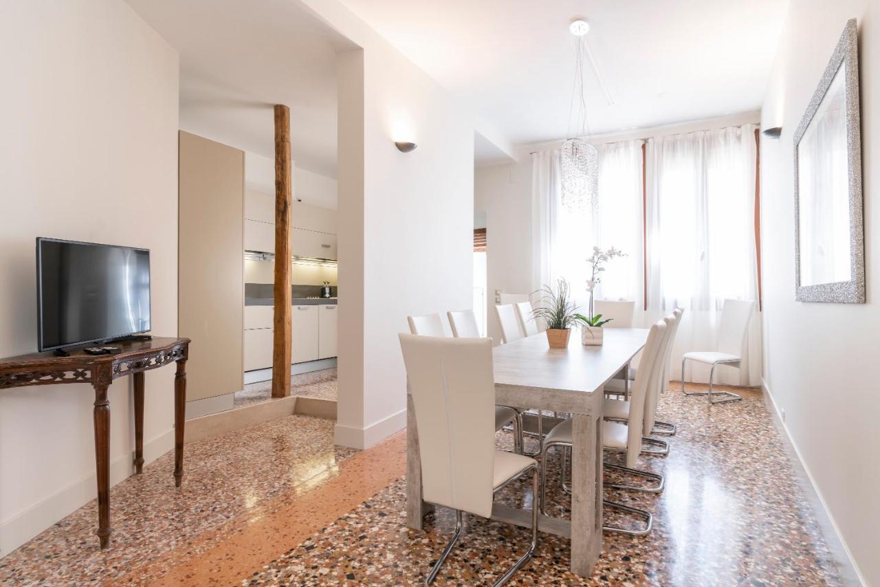 Casanova Deluxe Apartment By Wonderful Italy ヴェネツィア エクステリア 写真