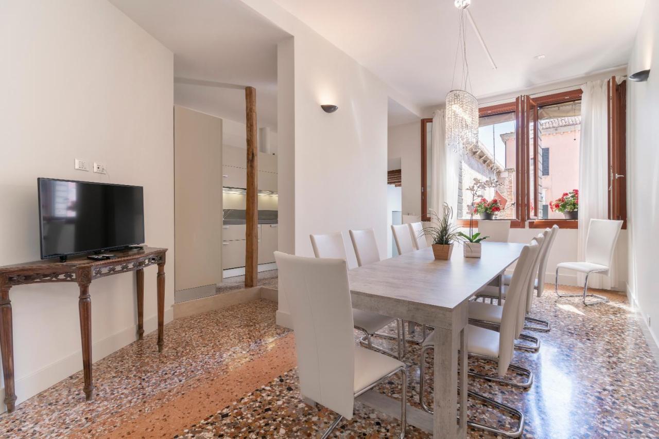 Casanova Deluxe Apartment By Wonderful Italy ヴェネツィア エクステリア 写真