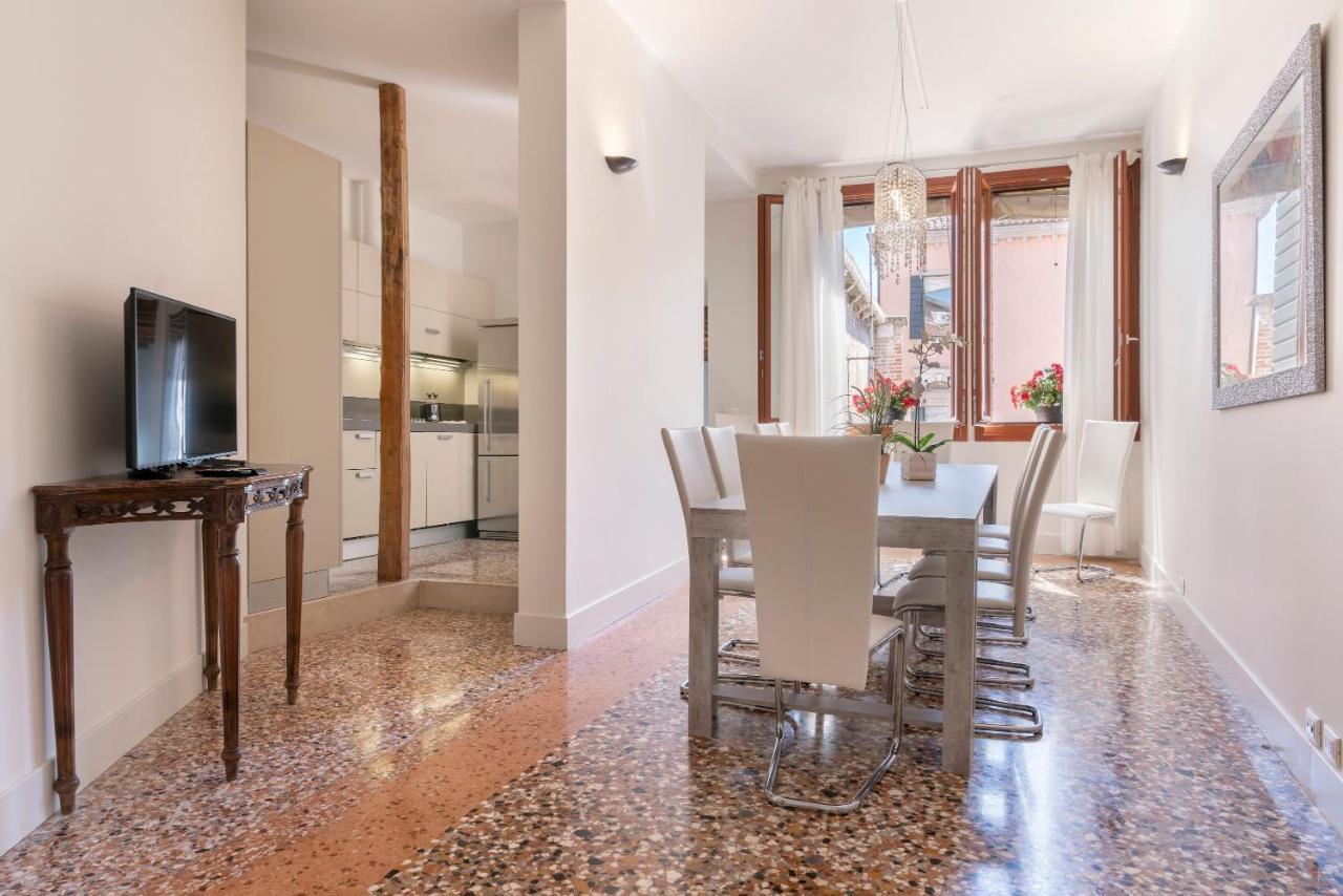 Casanova Deluxe Apartment By Wonderful Italy ヴェネツィア エクステリア 写真