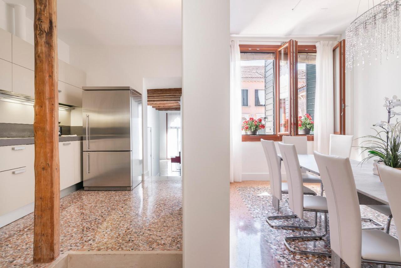 Casanova Deluxe Apartment By Wonderful Italy ヴェネツィア エクステリア 写真